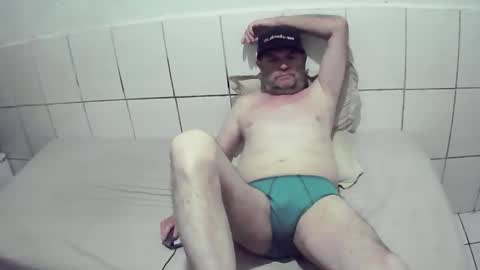 Cesar Augusto Pierdona online show from September 15, 6:53 pm