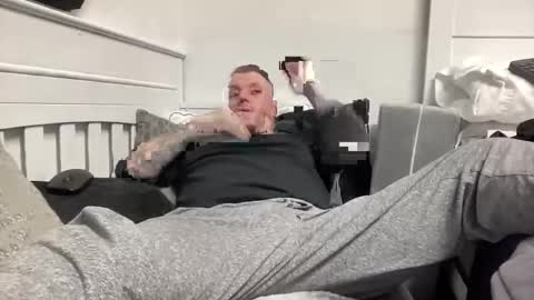 boner4you1994 online show from October 15, 11:07 am