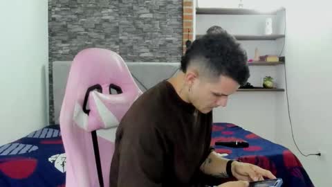 booyhott_ online show from February 27, 11:58 pm