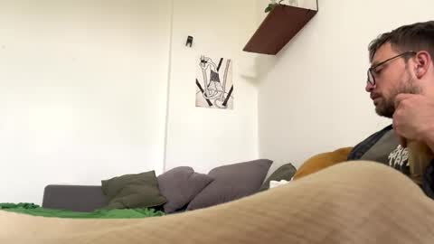 BoYYYOOO online show from September 17, 11:55 am