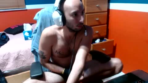boredfun313 online show from July 2, 2:54 am