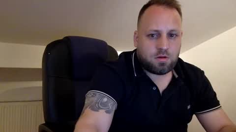 hugo online show from May 30, 3:17 am
