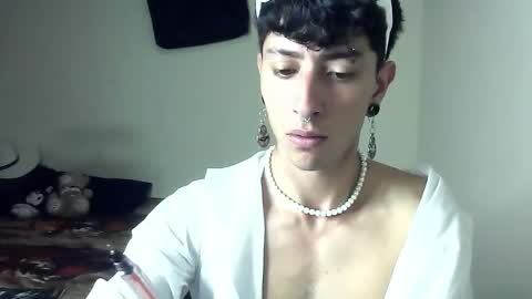 Boy Astro online show from January 22, 4:23 pm