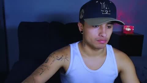 boy_nauthy online show from October 17, 2:54 pm