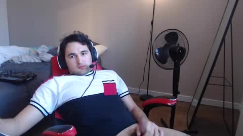 For business or to fuck me contact me boybigcocks Follow my OF  online show from December 9, 7:46 pm