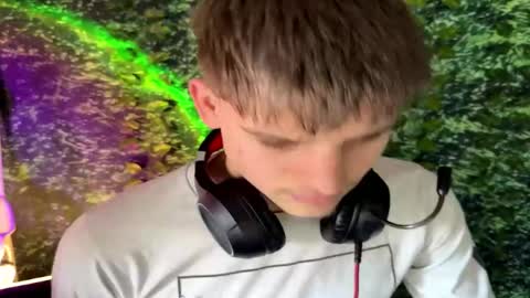 boyblondhetero online show from February 20, 9:55 am