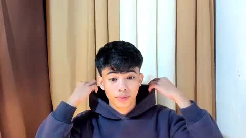 HI IM JAMES DONT FORGET GIVE ME THUMBS UP AND JOIN TO MY FANCLUB online show from April 8, 6:27 pm