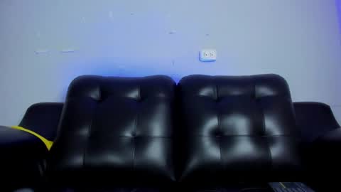 Snapshot of boysweet_boys chatting on January 17, 9:54 pm Paul and Max online show from January 17, 9:54 pm