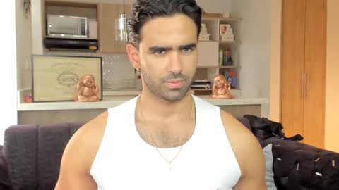 bradleymartin7 online show from November 26, 9:18 pm