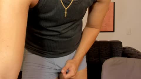 bradleymartin7 online show from May 28, 11:08 am