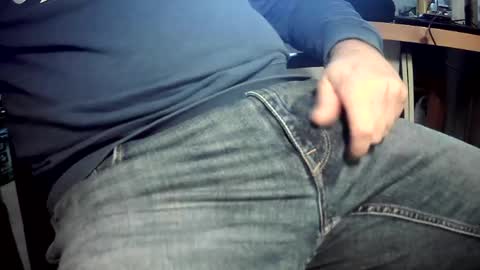 bram27370 online show from December 21, 9:33 am