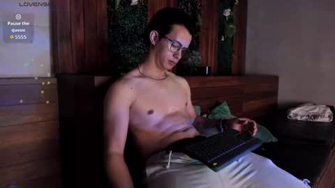 brandon_starkk online show from February 11, 12:43 pm