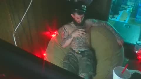 brandonchampagne7 online show from January 7, 3:11 am