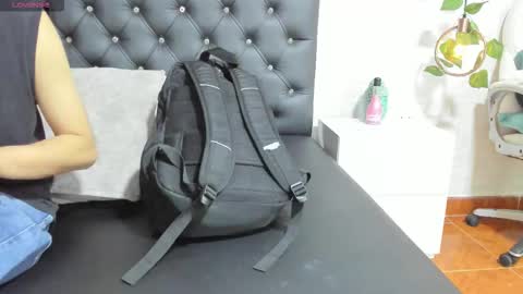   online show from December 14, 11:01 pm