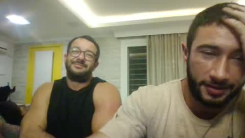 Romeo e Kevin online show from May 30, 10:54 pm