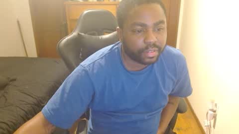 Snapshot of breadw1nnah chatting on October 18, 3:22 am Breadw1nnah online show from October 18, 3:22 am