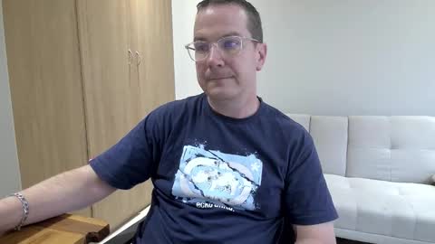 Brett online show from February 8, 2:10 pm