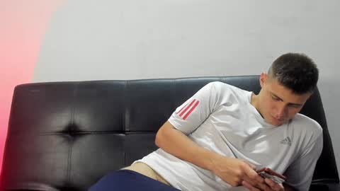 brian_mac online show from January 16, 12:34 am