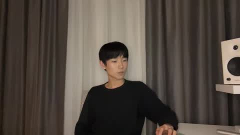 Snapshot of brian_stars chatting on February 20, 10:48 pm Brian boy online show from February 20, 10:48 pm