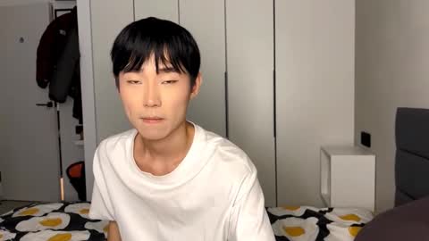 Snapshot of brian_stars chatting on February 14, 2:02 pm Brian boy online show from February 14, 2:02 pm