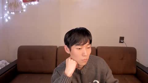 Snapshot of brian_stars chatting on February 10, 2:48 pm Brian boy online show from February 10, 2:48 pm