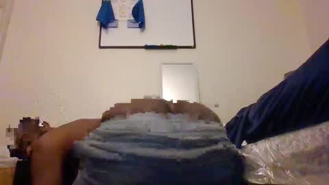 brianforev05 online show from January 14, 6:45 am