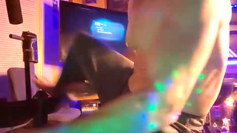 brigstuf20 online show from April 13, 2:56 am