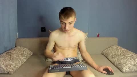 bristlebback online show from December 18, 4:36 pm