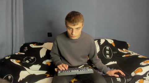 Snapshot of bristlebback chatting on October 16, 6:49 pm bristlebback online show from October 16, 6:49 pm