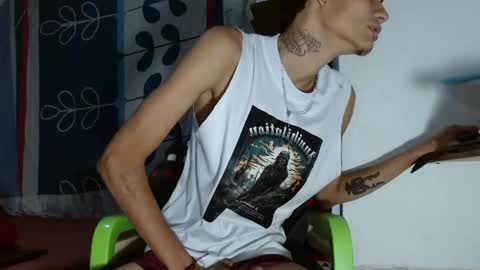 brook_17 online show from April 22, 11:53 pm