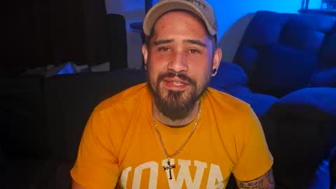 brownboyt online show from May 7, 1:05 am