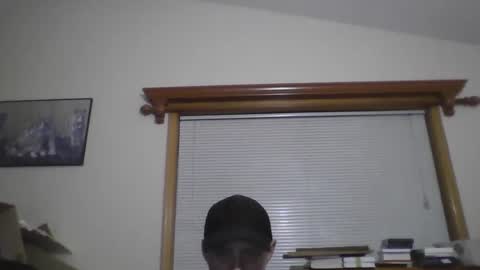 Snapshot of browndog5580 chatting on December 18, 3:15 am browndog5580 online show from December 18, 3:15 am