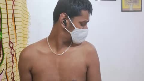 brownguy2505 online show from December 18, 7:10 pm