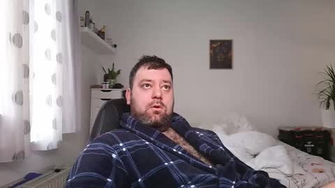 Bruce online show from April 18, 5:53 am