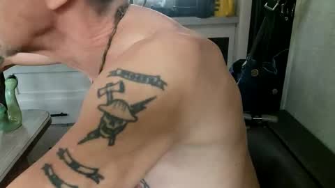 Steve... aka SkinnieDippin aka TimberTramp online show from December 1, 6:44 pm