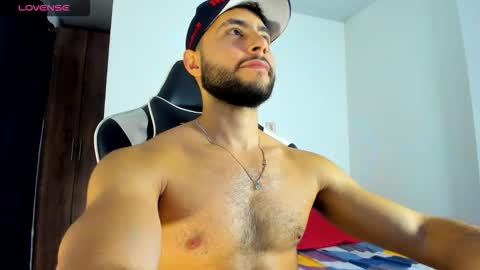 bryan_oficials online show from October 4, 4:17 am