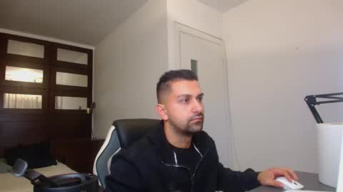 BryceReign online show from April 16, 4:45 am