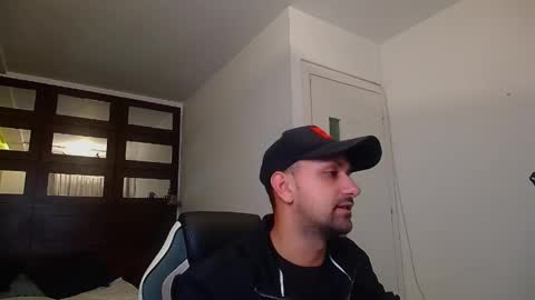 BryceReign online show from April 30, 5:25 am