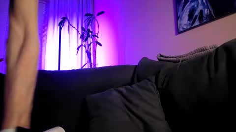 Buba online show from March 1, 9:15 pm