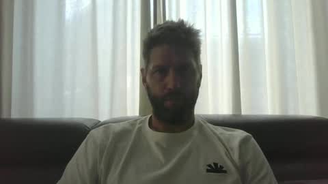 bubblebee1982 online show from September 29, 8:13 am