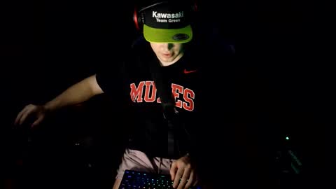 BubblebuttBdn online show from May 21, 3:13 am