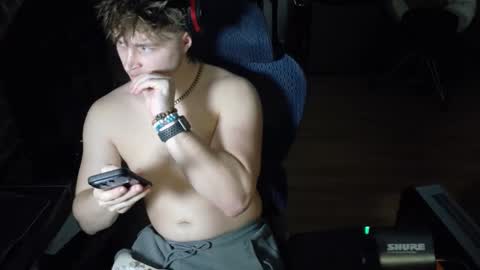 BubblebuttBdn online show from March 28, 2:12 am