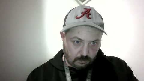 Snapshot of budsonly33 chatting on January 13, 2:50 am budsonly33 online show from January 13, 2:50 am