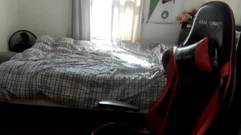 buffsexyman24 online show from February 28, 5:04 pm