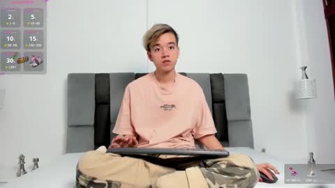 bunny online show from December 23, 1:13 pm