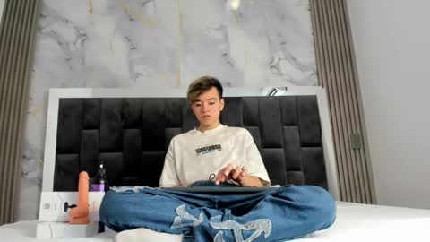 bunny online show from March 1, 2:02 pm