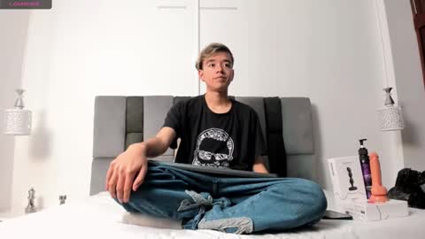 bunny online show from February 19, 12:33 pm