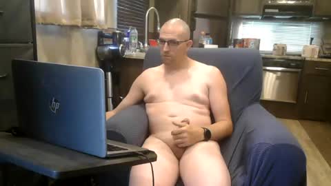 buttnaked4u1 online show from July 12, 12:18 pm
