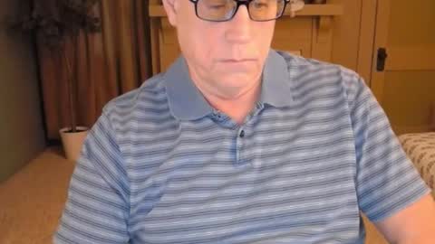 Snapshot of buttnakedfun954737 chatting on December 26, 1:21 pm Miles online show from December 26, 1:21 pm