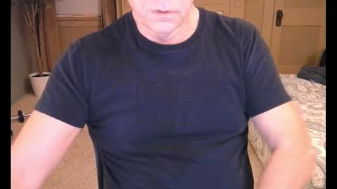 Snapshot of buttnakedfun954737 chatting on February 27, 10:59 am Miles online show from February 27, 10:59 am